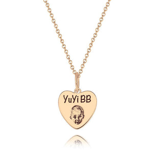 Photo Portrait Necklace with Engraving Heart-shaped, Custom Portrait Jewelry Platinum Plated - Silver - MadeMineUK